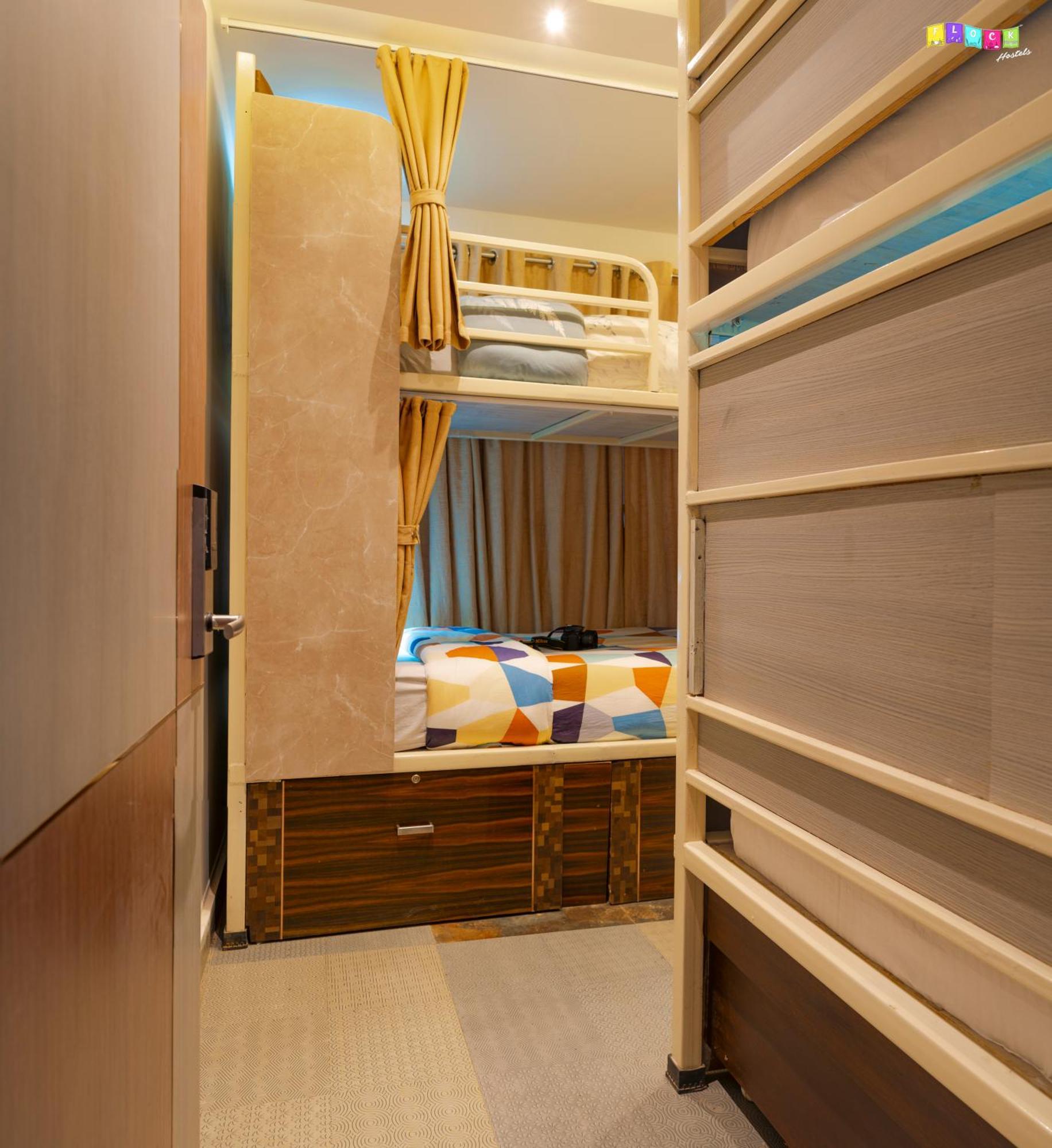 Flock Kathmandu Hostel ภายนอก รูปภาพ
