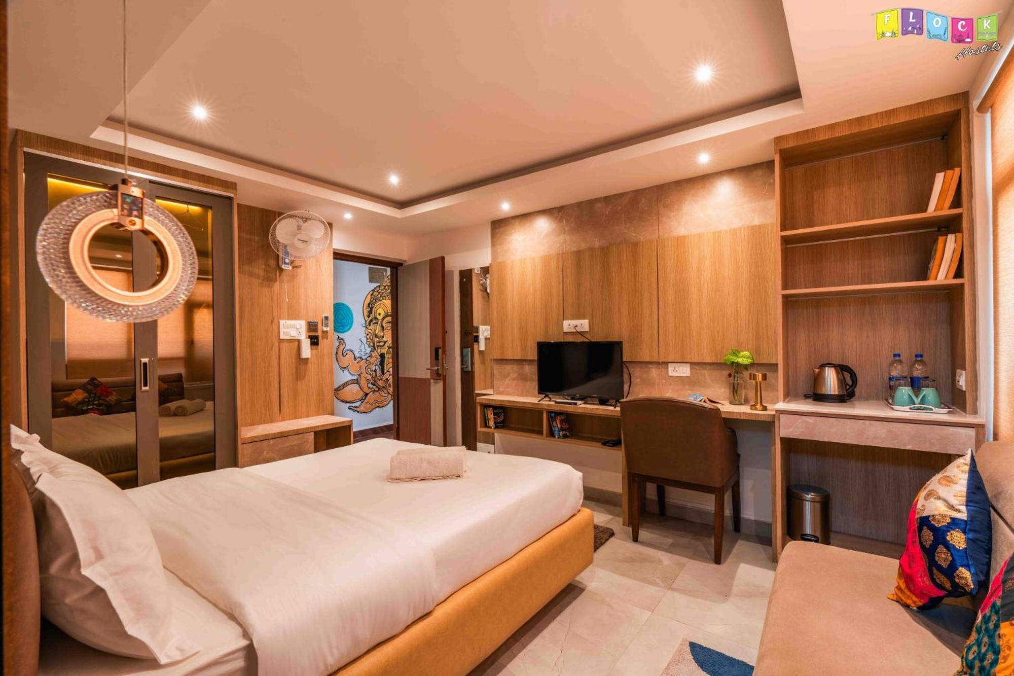 Flock Kathmandu Hostel ภายนอก รูปภาพ